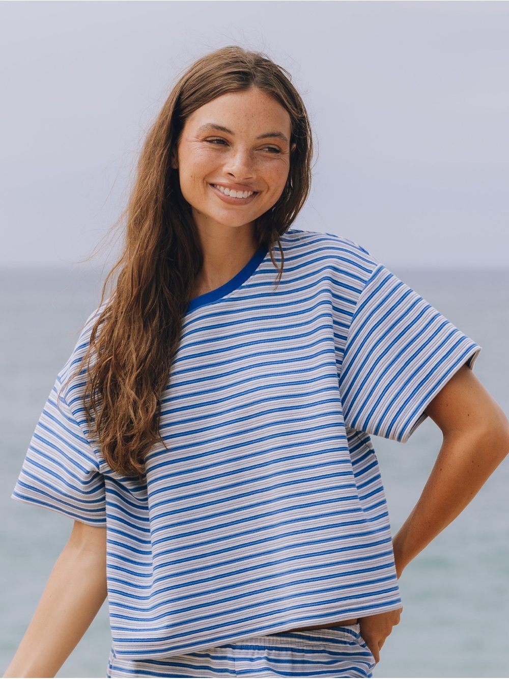 Daily Drills STRIPED RIBBED RELAXED TEE in blue and White Stripe, Size M/L